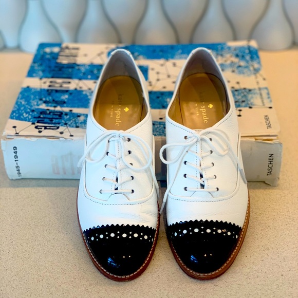 KATE SPADE New York "Poppin" Black/ White Oxfords - Size 7.5 - Picture 1 of 4